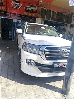 تويوتا لاندكروزر